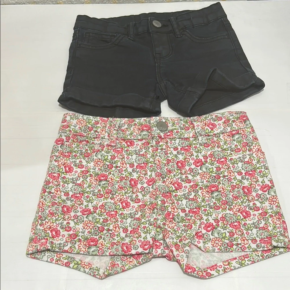 Gap kids Floral and Black Denim Shorts Set size 5 GUC